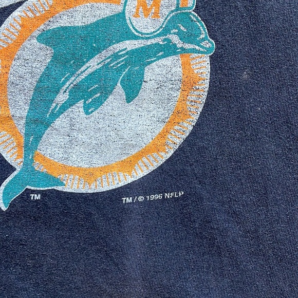 1996 Miami Dolphins Riddell Big Helmet NFL tee / size Large - Picture 3 of 8